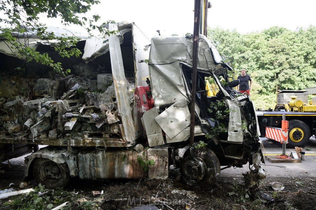 Schwerer VU A 3 Rich Oberhausen Hoehe AK Leverkusen P581.JPG - Miklos Laubert